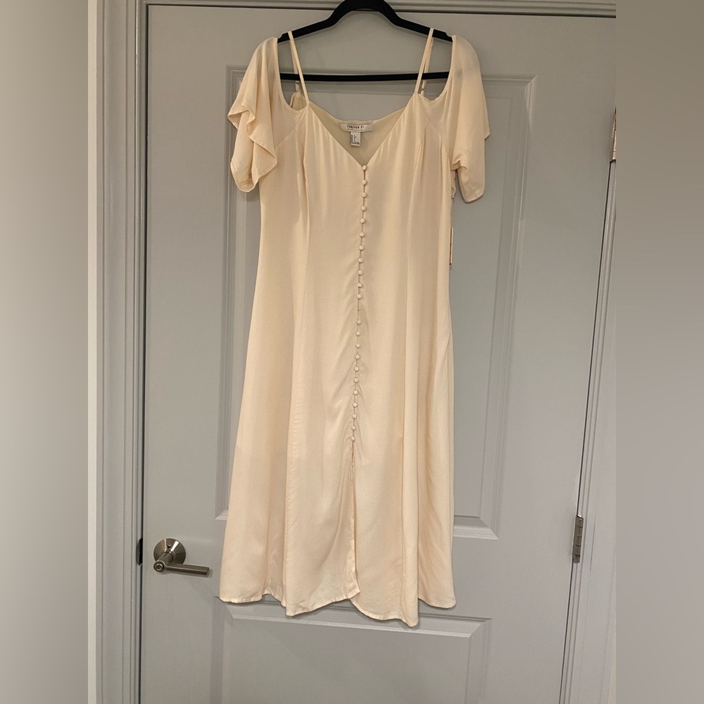 Forever 21 Vanilla Chiffon Dress